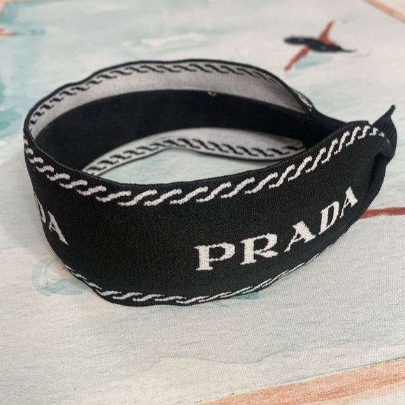 Stylish Black Headband 💞 - Picture 6 of 6